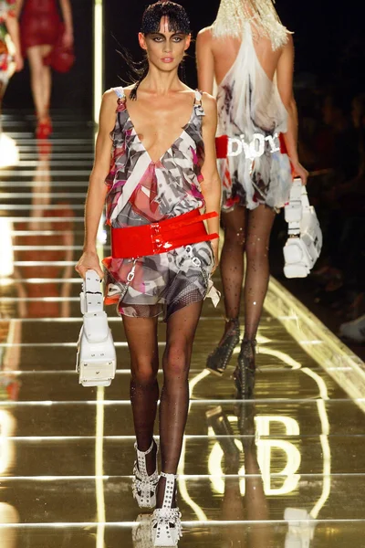 Look 31